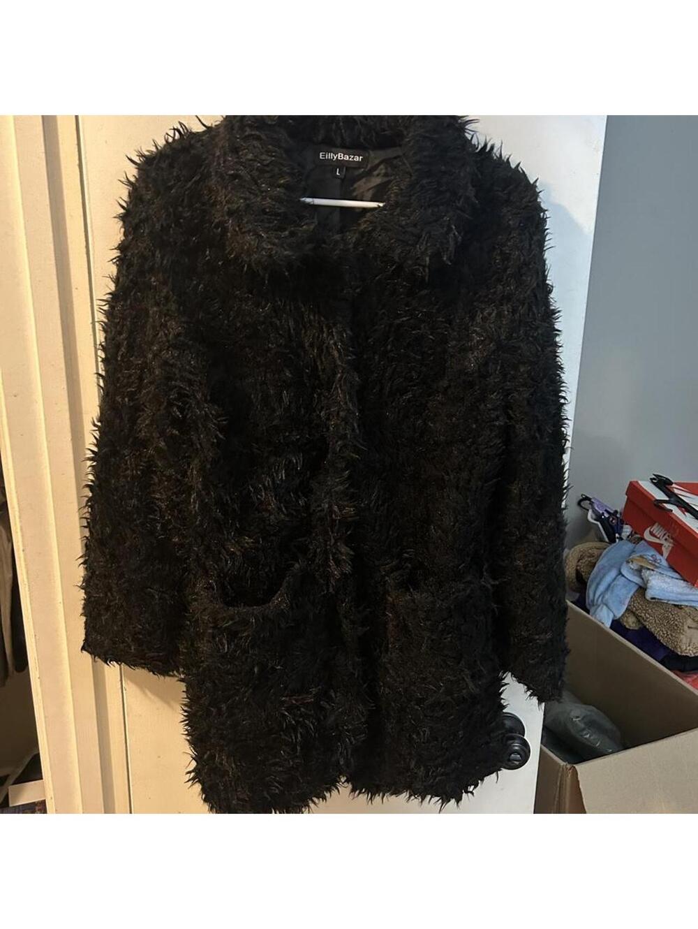 Brand new Eilly Bazar Black shaggy faux fur coat in size L